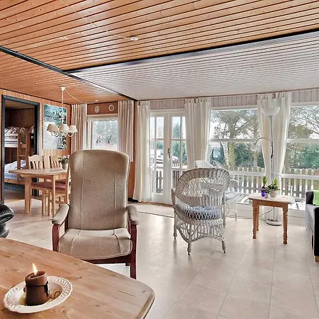 Two-bedroom Holiday In Casa vacanze Hals