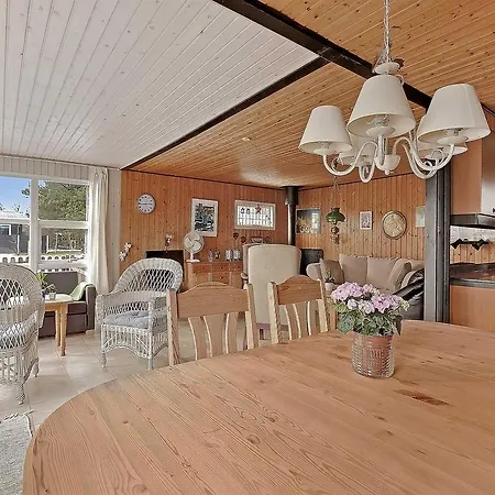 Two-bedroom Holiday In Casa vacanze Hals